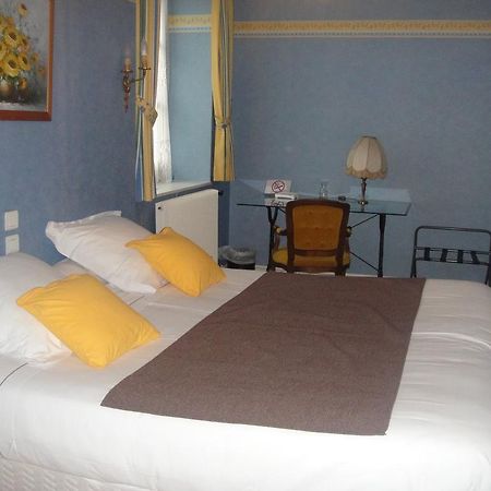 Hotel L' Ecu 蒙巴尔 外观 照片